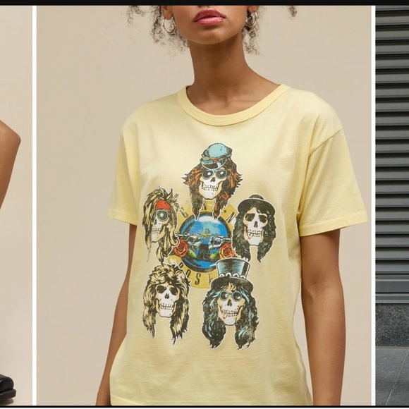 Daydreamer Yellow Graphic Tee - Picture 1 of 7